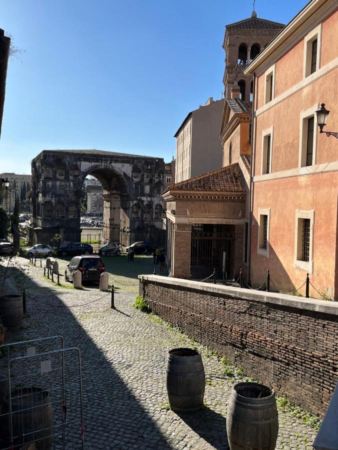 Shabby Roman Studio- Ai Fori Imperiali Luaran gambar